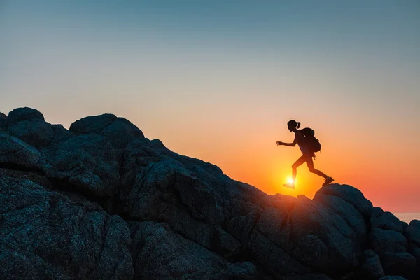 depositphotos 97743006 stock photo hiker with backpack - Não Vos Lembreis Das Coisas Passadas